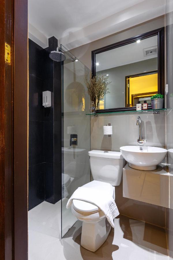 Nest Nano Suites Poblacion - Makati ماكاتي المظهر الخارجي الصورة